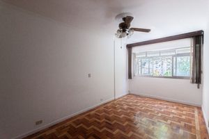 Image 30 - 920395