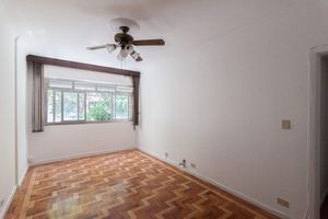 Image 32 - 920395