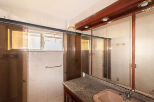Image 33 - 920395