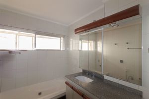Image 37 - 920395