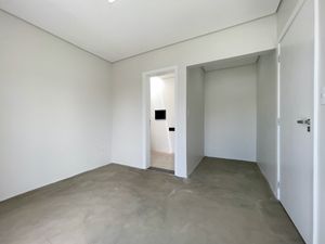 Image 31 - 920397