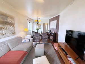 Image 3 - 920407