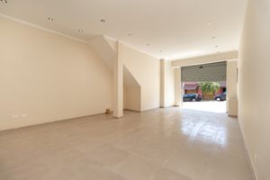 Image 4 - 920414