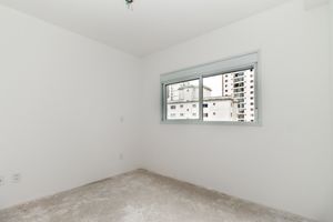 Image 32 - 920416