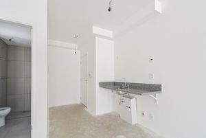 Image 15 - 920417