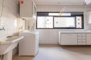 Image 33 - 920420
