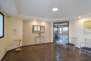 Image 31 - 920426
