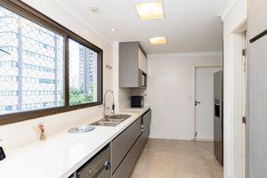 Image 19 - 920427