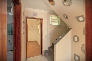Image 22 - 920429