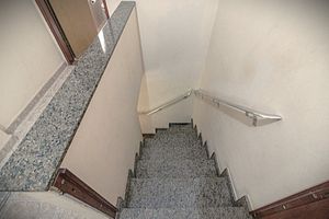 Image 20 - 920429