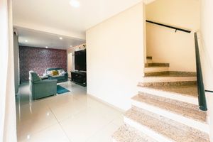Image 21 - 920436