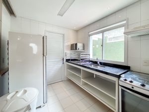 Image 31 - 920455