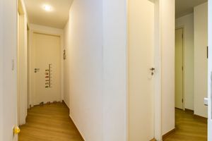 Image 20 - 920456