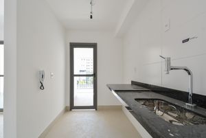 Image 11 - 920472