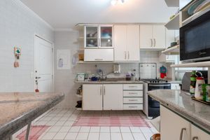 Image 16 - 920485