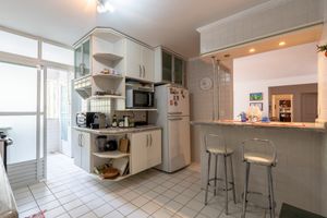 Image 17 - 920485