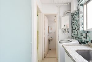 Image 31 - 920490