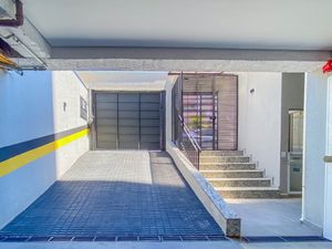 Image 34 - 920492