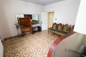 Image 3 - 920494