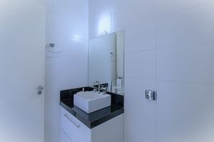 Image 31 - 920495