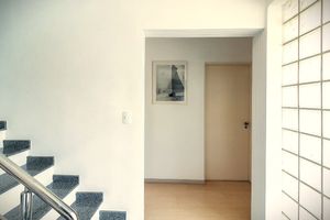 Image 24 - 920495