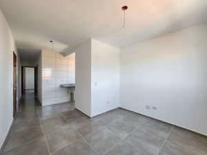 Image 3 - 920498