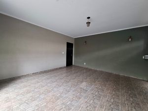 Image 35 - 920511