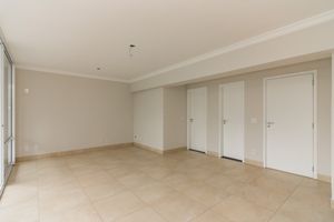 Image 4 - 920515