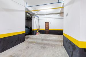 Image 36 - 920523