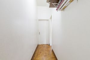 Image 23 - 920524