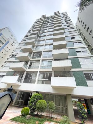 Image 28 - 920525