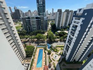Image 4 - 920529