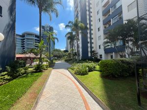 Image 18 - 920529