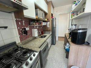 Image 13 - 920529