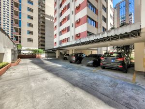 Image 15 - 920530