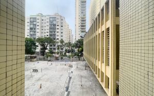 Image 7 - 920533