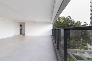 Image 5 - 920534