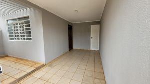 Image 19 - 920535