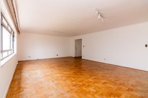 Image 3 - 920537
