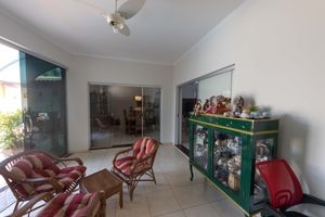 Image 7 - 920540