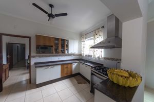 Image 22 - 920540