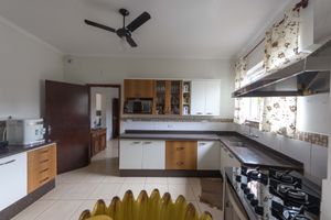 Image 23 - 920540