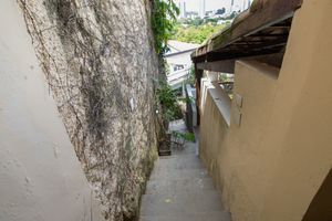 Image 22 - 920545