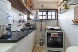 Image 41 - 920545