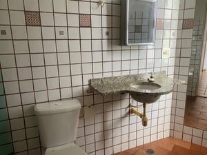 Image 4 - 920547