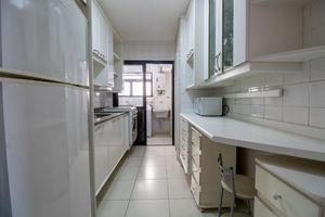 Image 21 - 920557