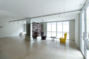 Image 30 - 920561