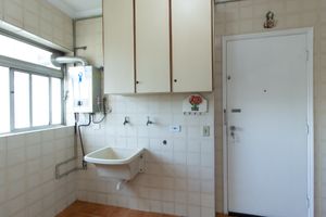 Image 28 - 920564