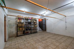 Image 9 - 920572