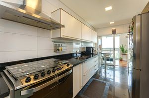 Image 34 - 920576
